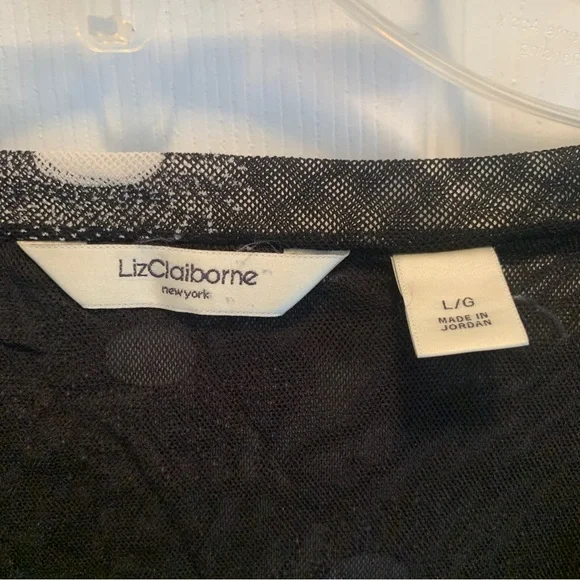 3/4 Sleeve Liz Claiborne Top - Picture 3 of 4